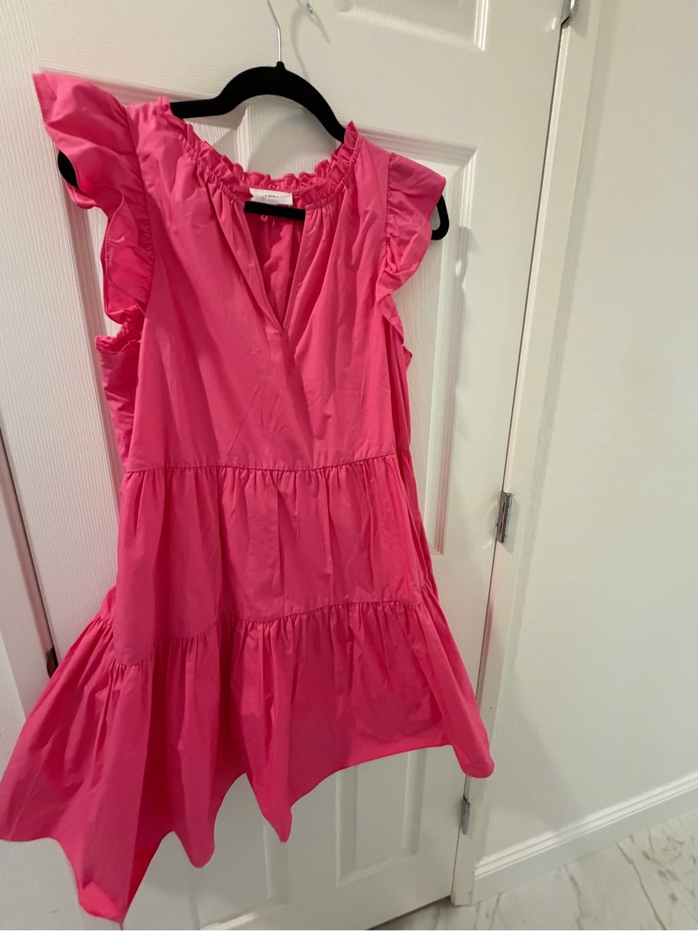 Tiered Flutter-Sleeve Casual Dress in Hot Pink